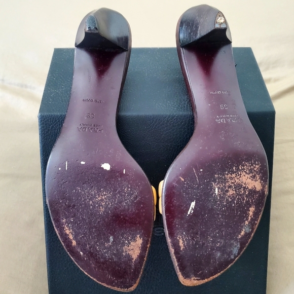 Prada Leather, Open Toe, Slip-on Sandel. 2" Heel. Size 39. (8.5) - Picture 6 of 7